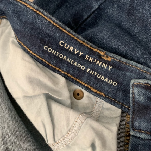 Universal Thread Mid-Rise Curvy Skinny Jeans - Picture 3 of 5